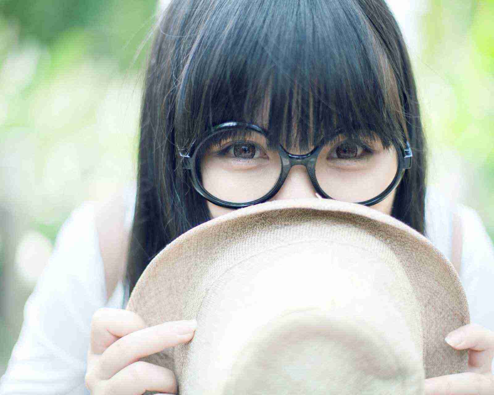 先導智能成交額達100億元，現跌超1%